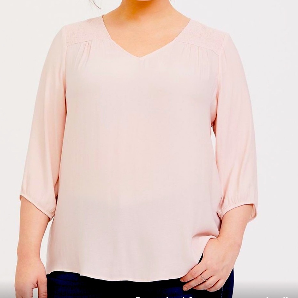 Torrid size 3 crepe smocked pink blouse